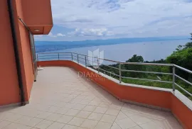 Ičići, stan na prvom katu sa prekrasnim pogledom na more, Opatija - Okolica, Appartement