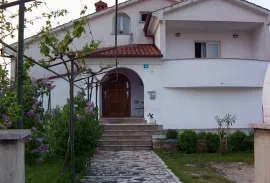 Veliko imanje s obiteljskom kućom, Umag, Haus