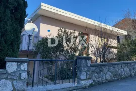 CRIKVENICA, JADRANOVO - SAMOSTOJEĆA KUĆA S GARAŽOM - 270 METARA OD MORA!!! PRILIKA!!!, Crikvenica, Casa