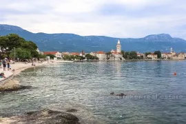 Prekrasna kuća blizu mora, na prodaju, Kaštela, Casa