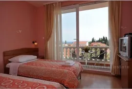 Hotel / vila za prodaju, Kaštela, Propiedad comercial