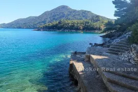 Kuća prvi red do mora, Mljet, Ev