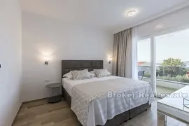 Vila s bazenom i pogledom na more, Kaštela, Haus