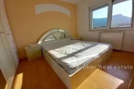 Komforan apartman na super lokaciji, Kaštela, Διαμέρισμα