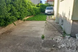 Komforan apartman na super lokaciji, Kaštela, Διαμέρισμα