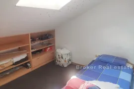 Trosoban stan, Kaštela, Appartment