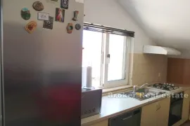 Trosoban stan, Kaštela, Appartment