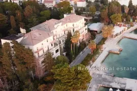 Hotel u prvom redu do mora, Kaštela, Ticari emlak