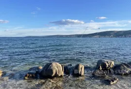 Građevinsko zemljište u prvom redu do mora, Kaštela, Terrain