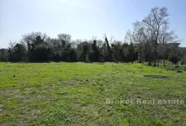 Zemljište na mirnoj lokaciji, Kaštela, Land