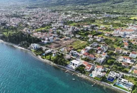 Građevno zemljište u blizini mora s pogledom, Kaštela, Land