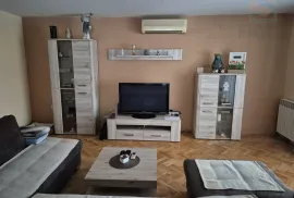 Vukovar, uređenja obiteljska kuća, 250 m2, prodaja, Vukovar, Maison