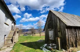 Gorski Kotar, Lič - samostojeća autohtona kuća sa okućnicom 722 m2, Fužine, Casa