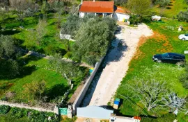 Rovinj,5km-prekrasna kućica u cvijeću na 1230m2 okućnice, Rovinj, Σπίτι