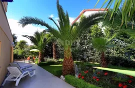 ZADAR, BORIK - Mediteranska vila u elitnom dijelu Zadra, Zadar, Ev