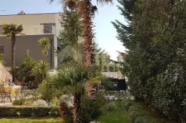 ZADAR, BORIK - Mediteranska vila u elitnom dijelu Zadra, Zadar, Ev