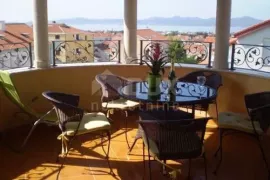 ZADAR, BORIK - Mediteranska vila u elitnom dijelu Zadra, Zadar, Ev