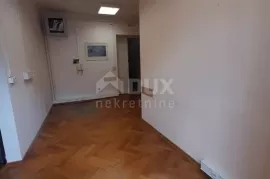 RIJEKA - DOLAC, centar, najam-poslovni prostor 63m2, Rijeka, Propriété commerciale