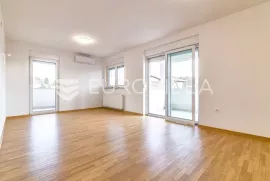 Zaprešić NOVOGRADNJA, prekrasan četverosoban stan NKP 126,95 m2, Flat