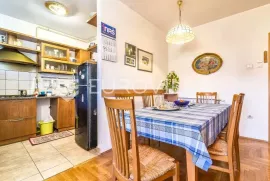 Zagreb, Špansko, odličan trosoban stan NKP 74 m2, Zagreb, Wohnung