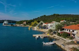 Dugi Otok 940m2 (130m od mora) GRAĐEVINSKO ZEMLJIŠTE, Sali, Земля