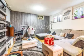 Vrapče, dvosoban stan 53 m2 u stambenoj zgradi novije gradnje, Zagreb, Appartement