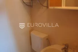 U Sitnom Gornjem kuća u prirodi sa predivnim pogledom, Split - Okolica, Casa