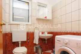 Visoka Split, prekrasan dvosobni, dvoetažni stan, Split, Appartement