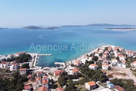 Šibenik Žaborić  kuća 550 m2 top + zemljište, Šibenik - Okolica, Ev