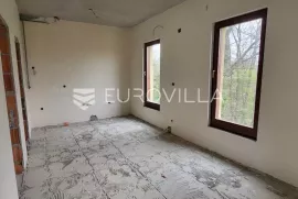 Gorice obiteljska vila NOVOGRADNJA roh bau, Zagreb, Дом