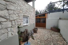 Apartmanska Vila sa pogledom na more, Ližnjan, Σπίτι