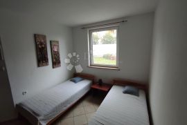 Apartmanska Vila sa pogledom na more, Ližnjan, Σπίτι