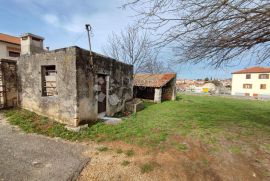 KAMENA KUĆA NA ODLIČNOJ LOKACIJI U ROVINJSKOM SELU, Rovinj, Maison