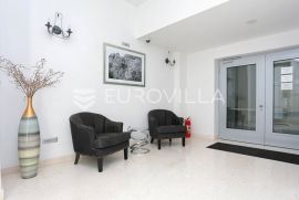 Split, Trstenik, poslovni prostor za zakup 89,20 m2, Split, العقارات التجارية