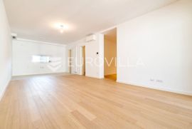 Zagreb, Heinzelova, poslovno/stambeni prostor NKP 127 m2, Zagreb, Flat