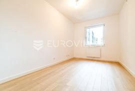 Zagreb, Heinzelova, poslovno/stambeni prostor NKP 127 m2, Zagreb, Flat