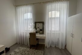 RIJETKOST!! Apartman 83m2 strogi centar Crikvenice, Crikvenica, Wohnung