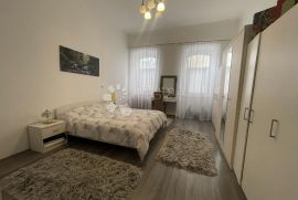 RIJETKOST!! Apartman 83m2 strogi centar Crikvenice, Crikvenica, Wohnung