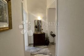 RIJETKOST!! Apartman 83m2 strogi centar Crikvenice, Crikvenica, Wohnung