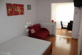 Makarska - stan 120m2 + apartman i garaža, Makarska, Daire