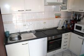 Makarska - stan 120m2 + apartman i garaža, Makarska, Daire