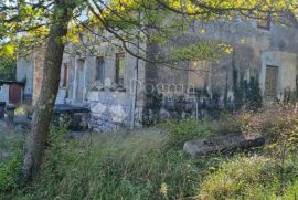 Imanje na korak do Crikvenice, Vinodolska Općina, Casa