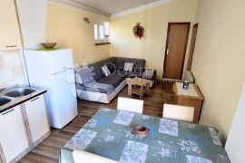 Kuća na Vidikovcu sa dodatnim apartmanom, Pula, Дом