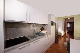 APARTMAN SA TERASOM KRAJ MORA, Medulin, Appartamento