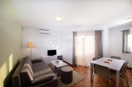 APARTMAN SA TERASOM KRAJ MORA, Medulin, Appartamento