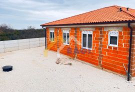 Moderna obiteljska kuća sa bazenom i okućnicom, Istra, Loborika, Marčana, Maison