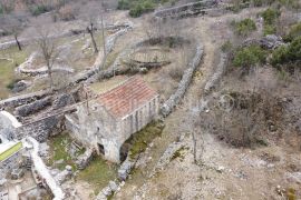 Imotski Slivno kamene kuće + okućnica - novo u ponudi, Runovići, Дом