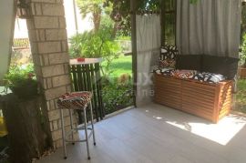 OPATIJA- samostojeća kuća, 350 m2, pogled, okućnica, bazen!!!, Opatija, Haus