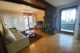 OPATIJA- samostojeća kuća, 350 m2, pogled, okućnica, bazen!!!, Opatija, Haus