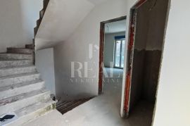 Peroj dupex kuća 200m2 ,4SS+DB ,Pogled more  !, Vodnjan, Дом